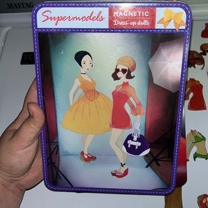 Magnetic Dress-Up Dolls l Supermodels